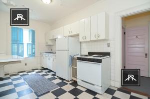 featured image of 771 Beacon St Apt 925