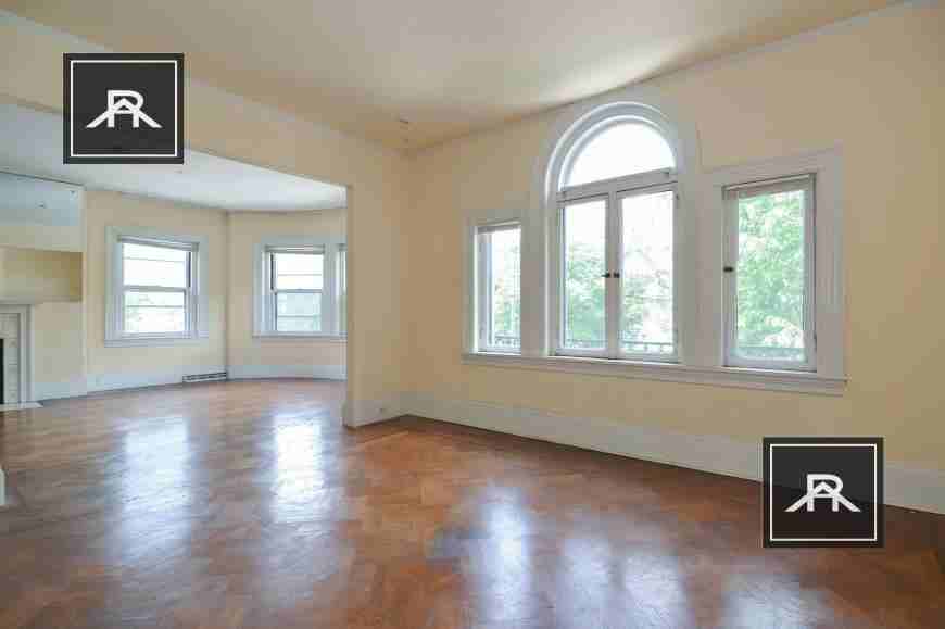 771 Beacon St Apt 925 - Photo 2 of 6