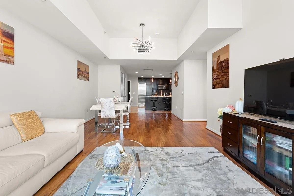 1262 Kettner Blvd Unit 702 - Photo 3 of 48