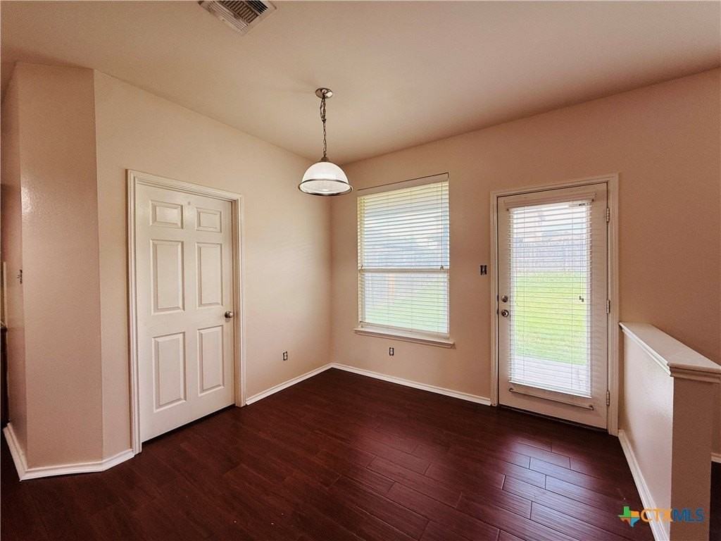 5204 Lions Gate Ln - Photo 4 of 6