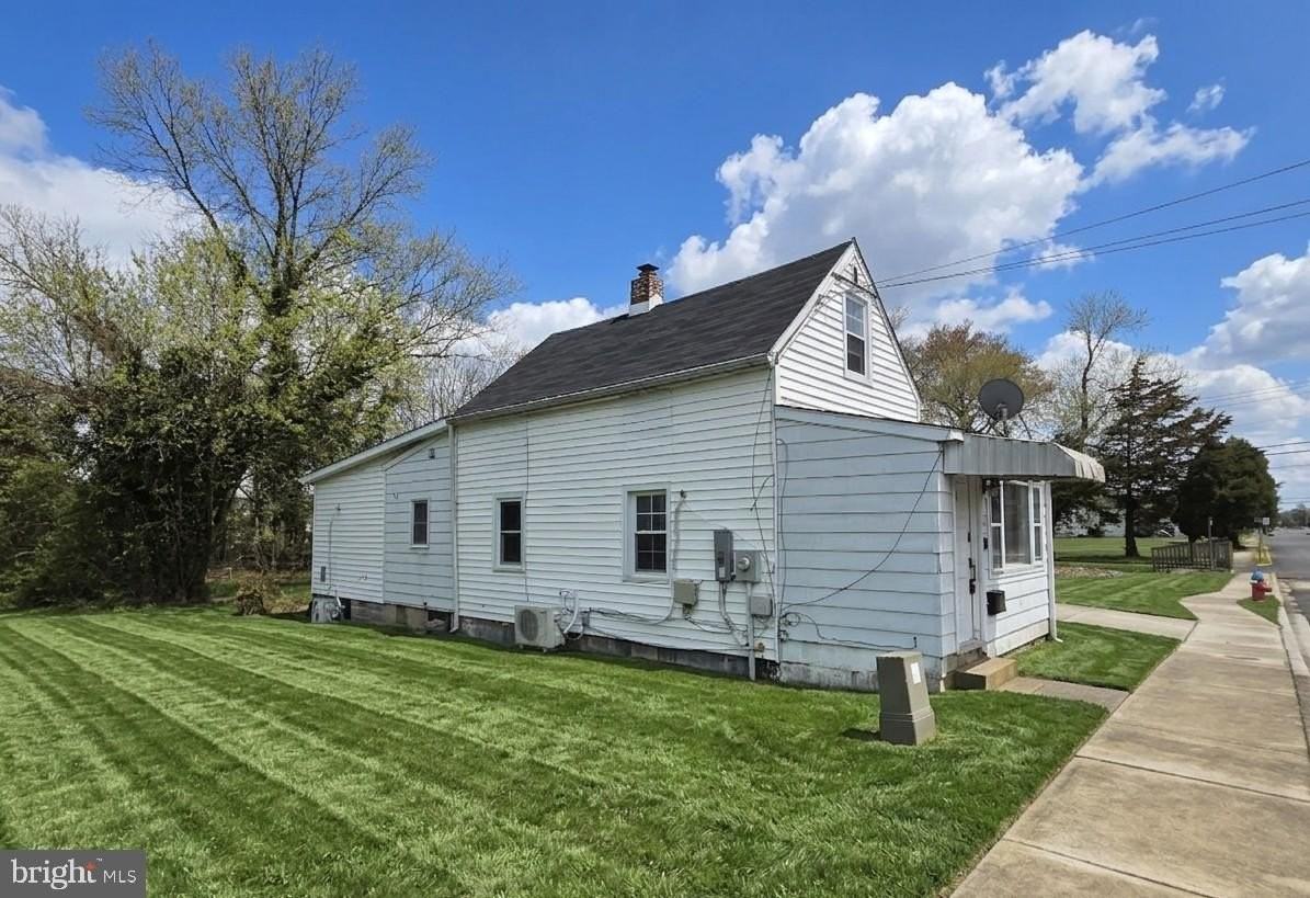 46 Lincoln St - Photo 3 of 16