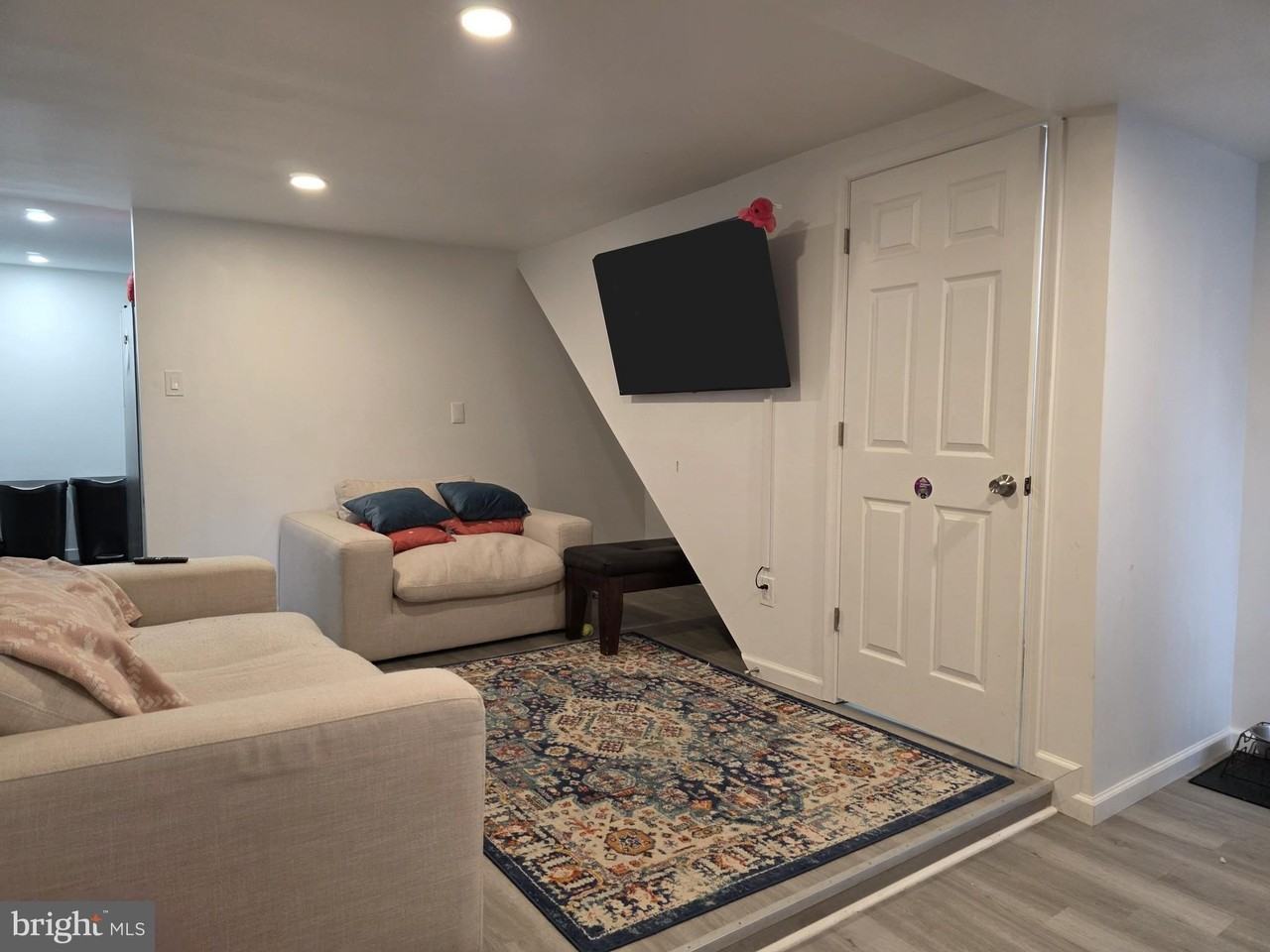 46 Lincoln St - Photo 4 of 16