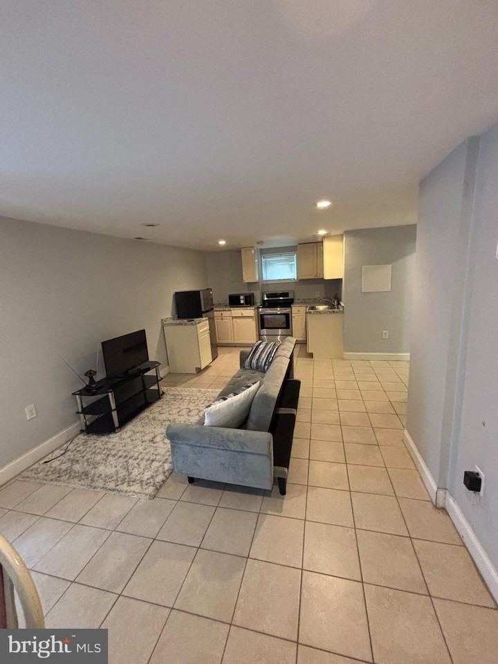 4001 Echodale Ave - Photo 3 of 9