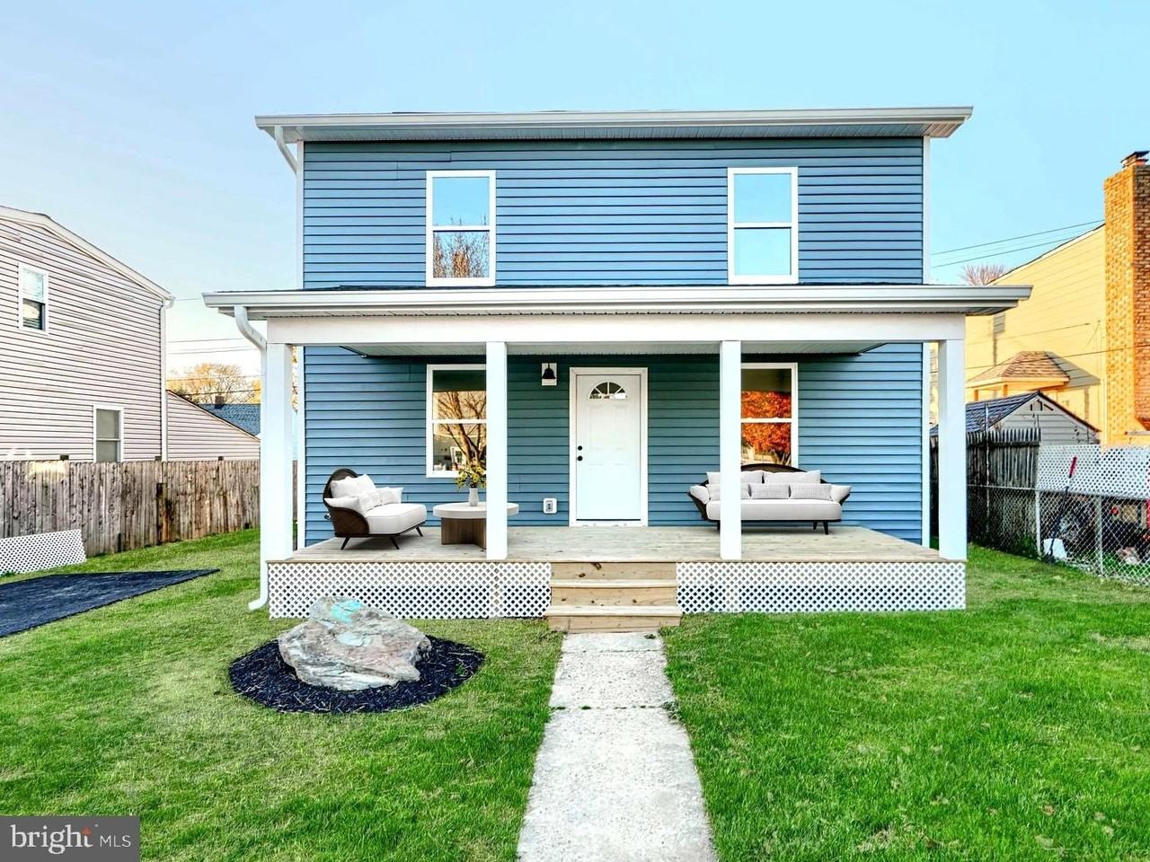 9 Avenal Rd - Photo 2 of 30