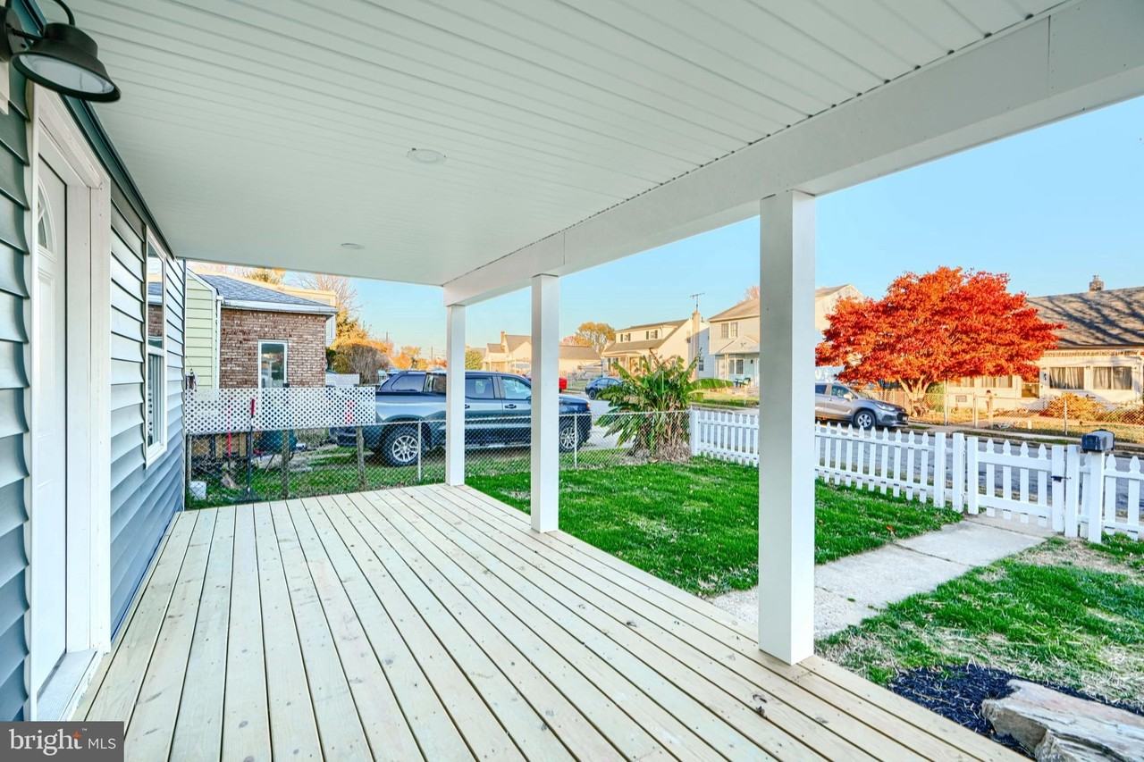 9 Avenal Rd - Photo 5 of 30