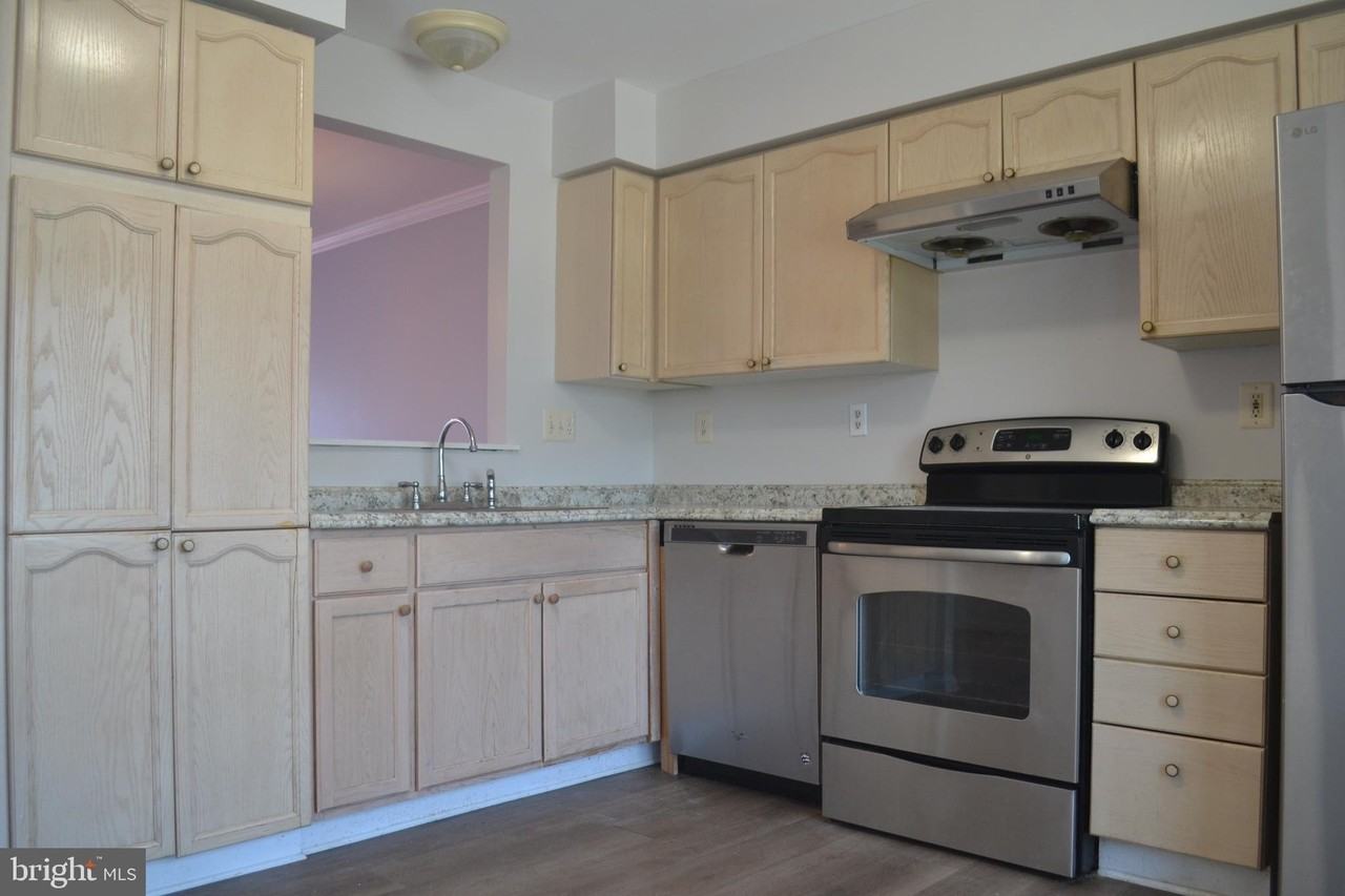 7104 Collinsworth Pl - Photo 5 of 21