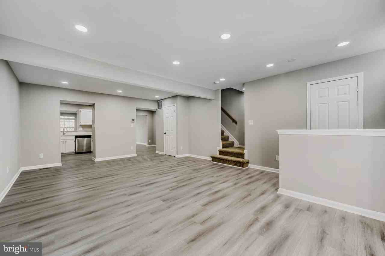 1214 Bennett Pl - Photo 6 of 27