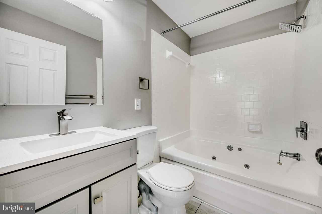 1214 Bennett Pl - Photo 2 of 27