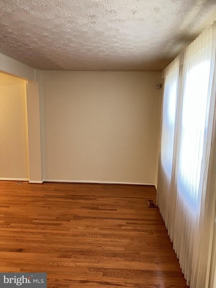 388 Possum Ct - Photo 3 of 46