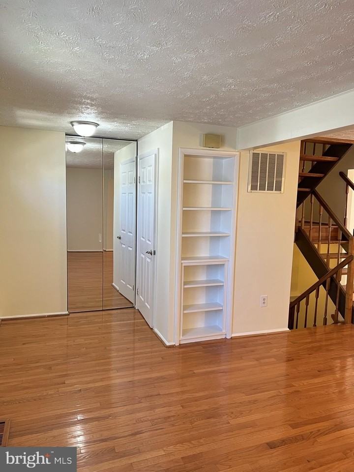 388 Possum Ct - Photo 4 of 46