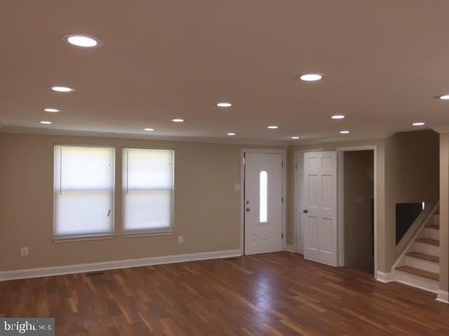 10411 Forestgrove Ln - Photo 2 of 17