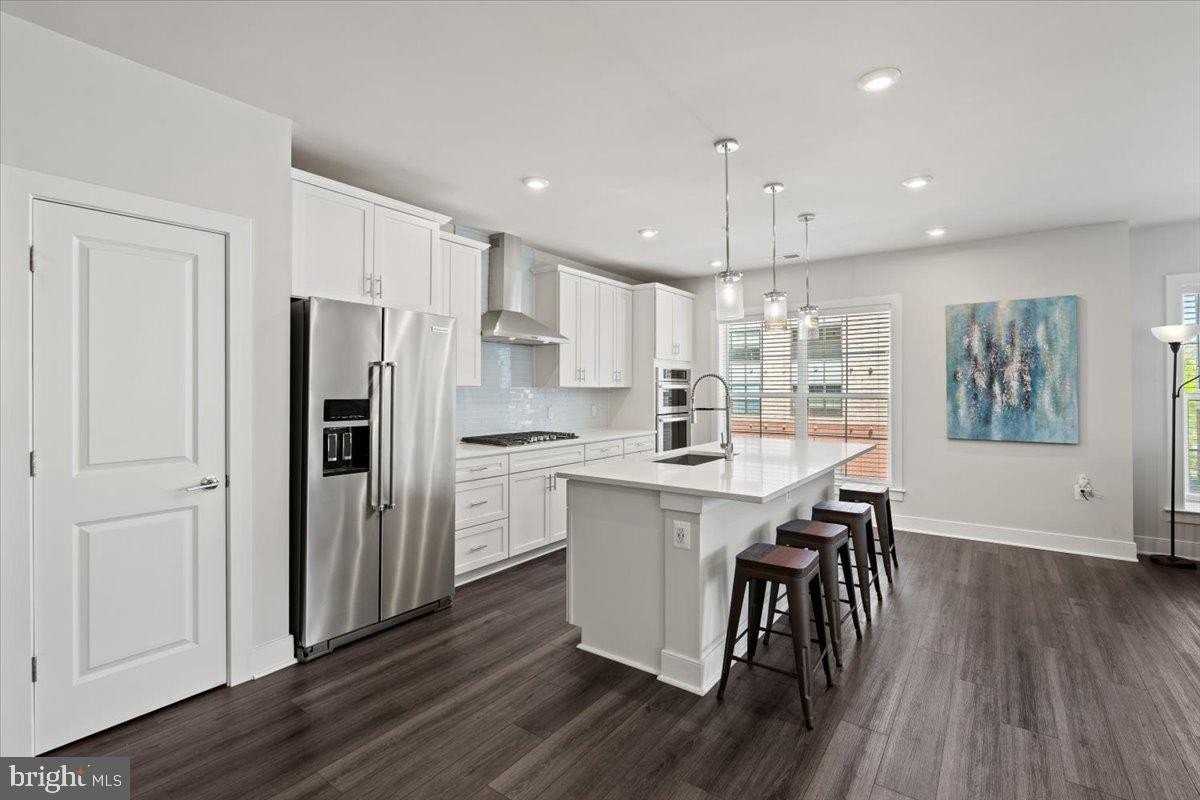 106 Saint Ives Pl #201 - Photo 3 of 21