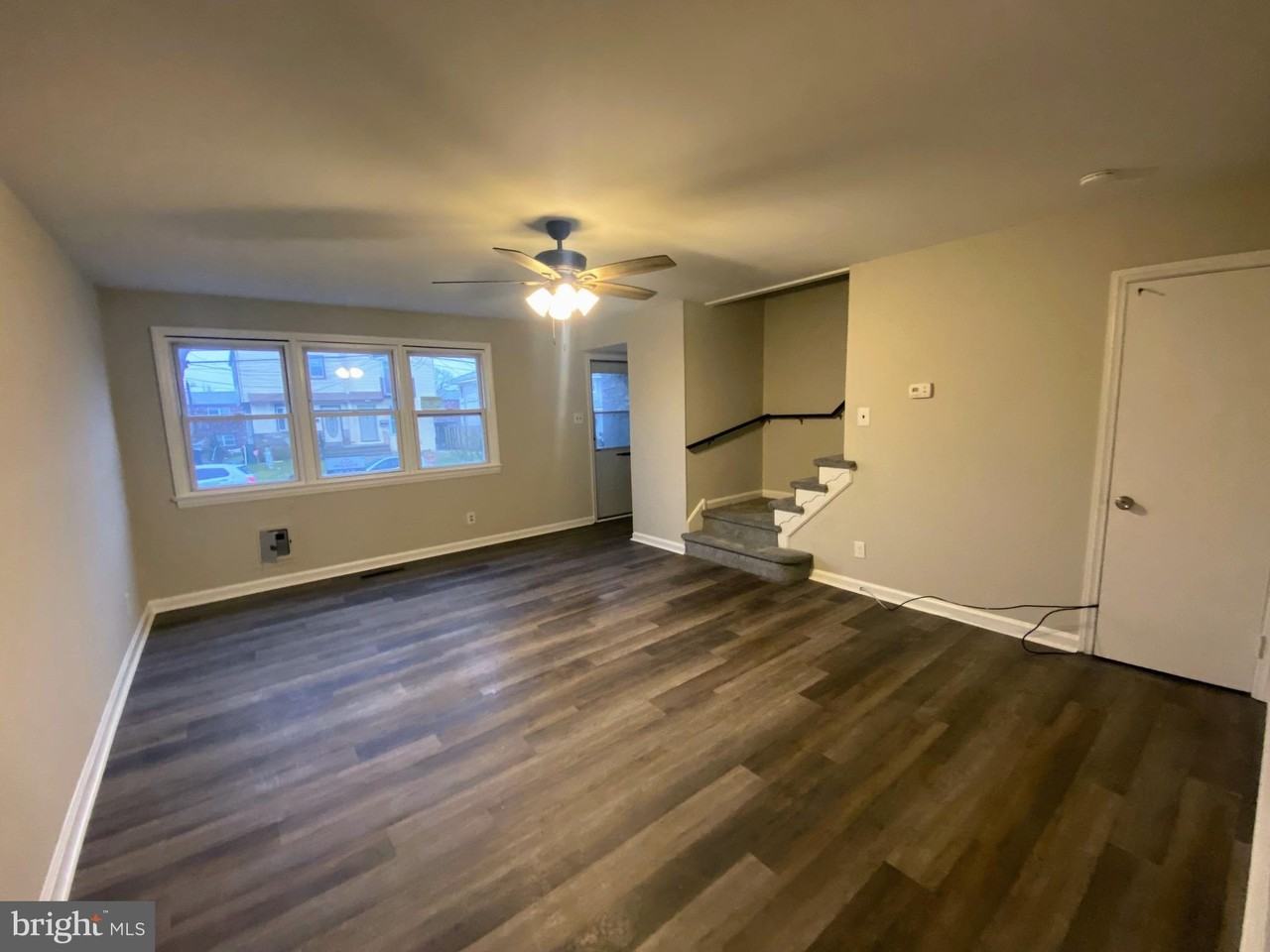 934 Alcyon Dr - Photo 3 of 8