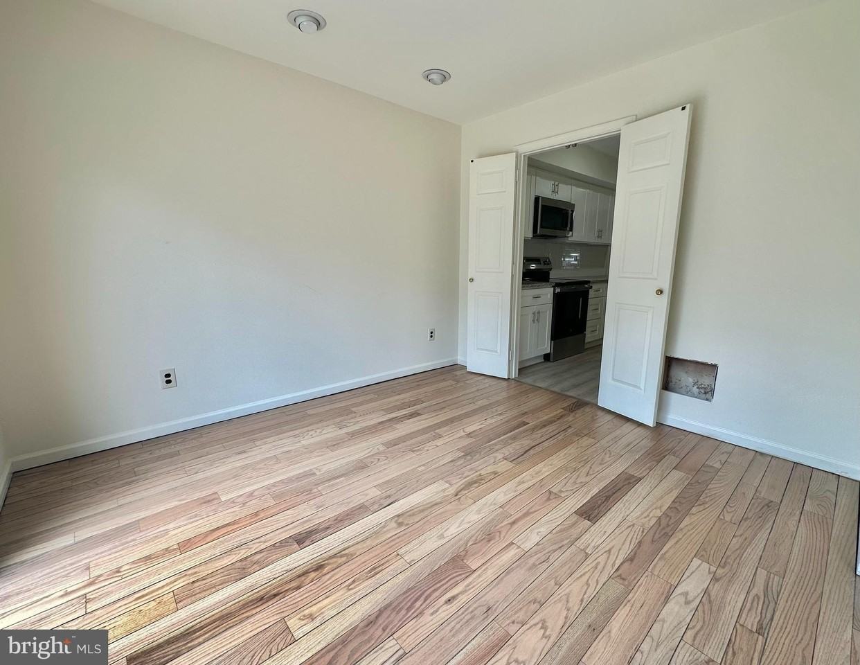 560 Foxwood Ln Unit 560 - Photo 5 of 19