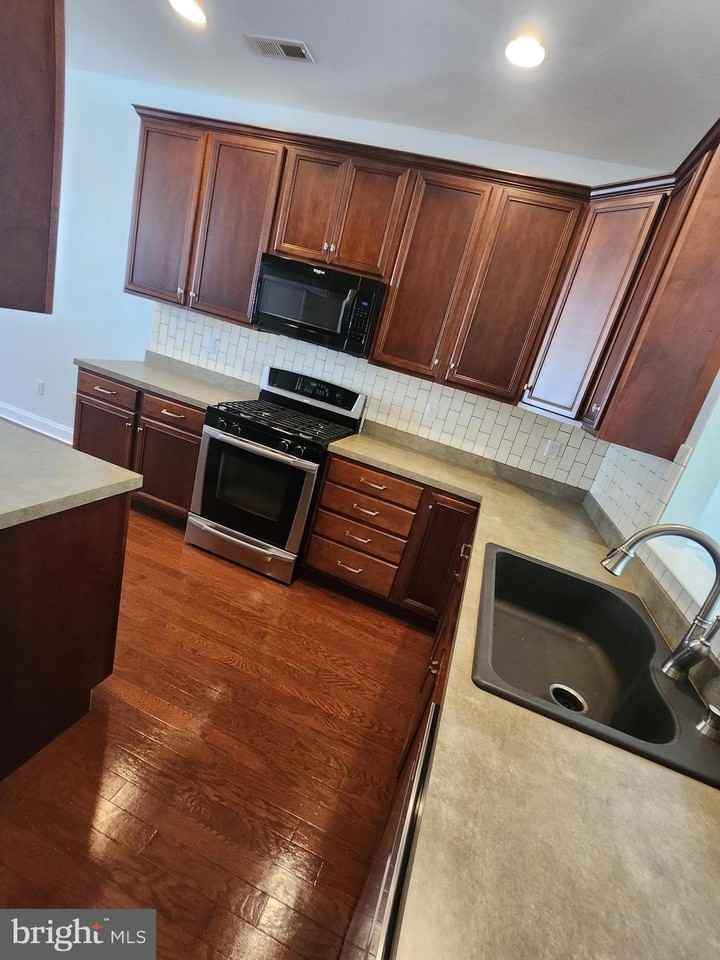 161 Stoyer Rd - Photo 6 of 17