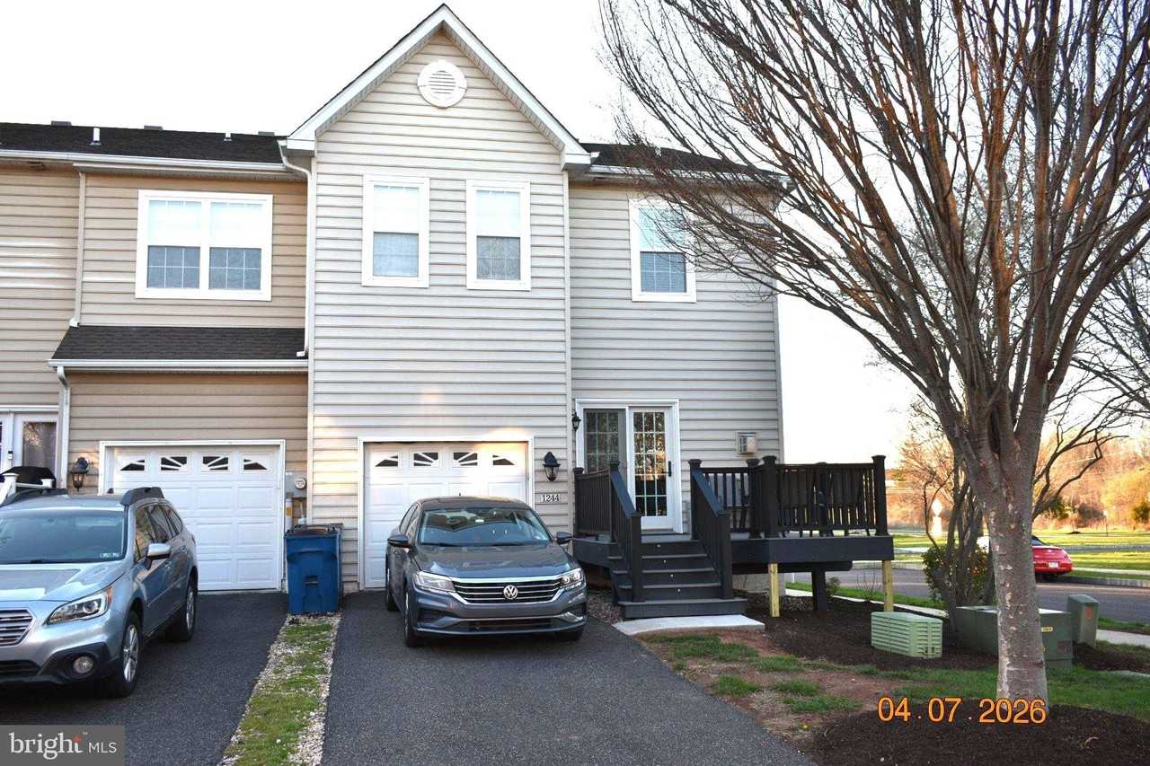 1244 Rosemont Ter - Photo 5 of 22