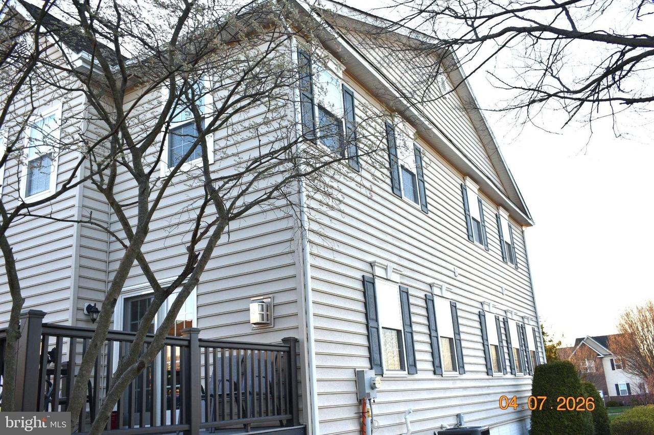 1244 Rosemont Ter - Photo 7 of 22