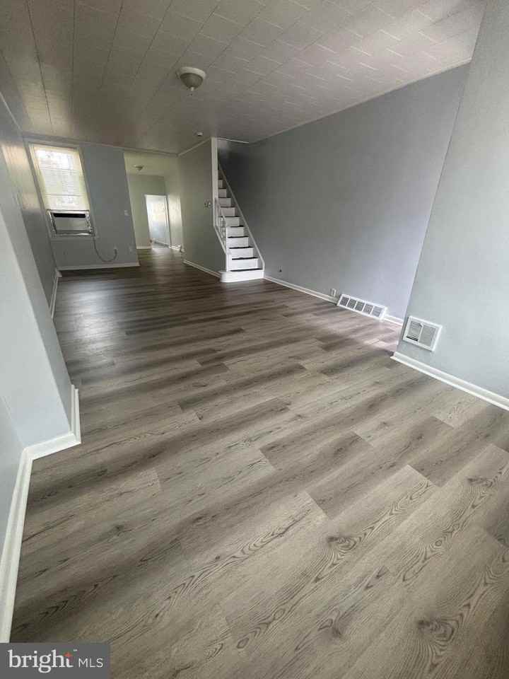 3172 Chatham St - Photo 4 of 14