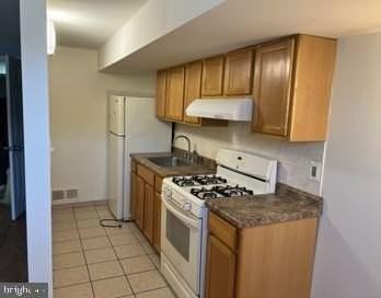 1713 Scotchbrook Dr Unit A - Photo 3 of 12