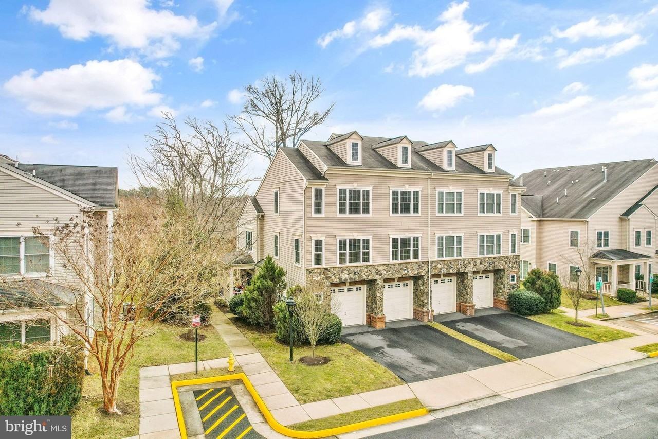 11241 Wortham Crest Cir - Photo 2 of 50