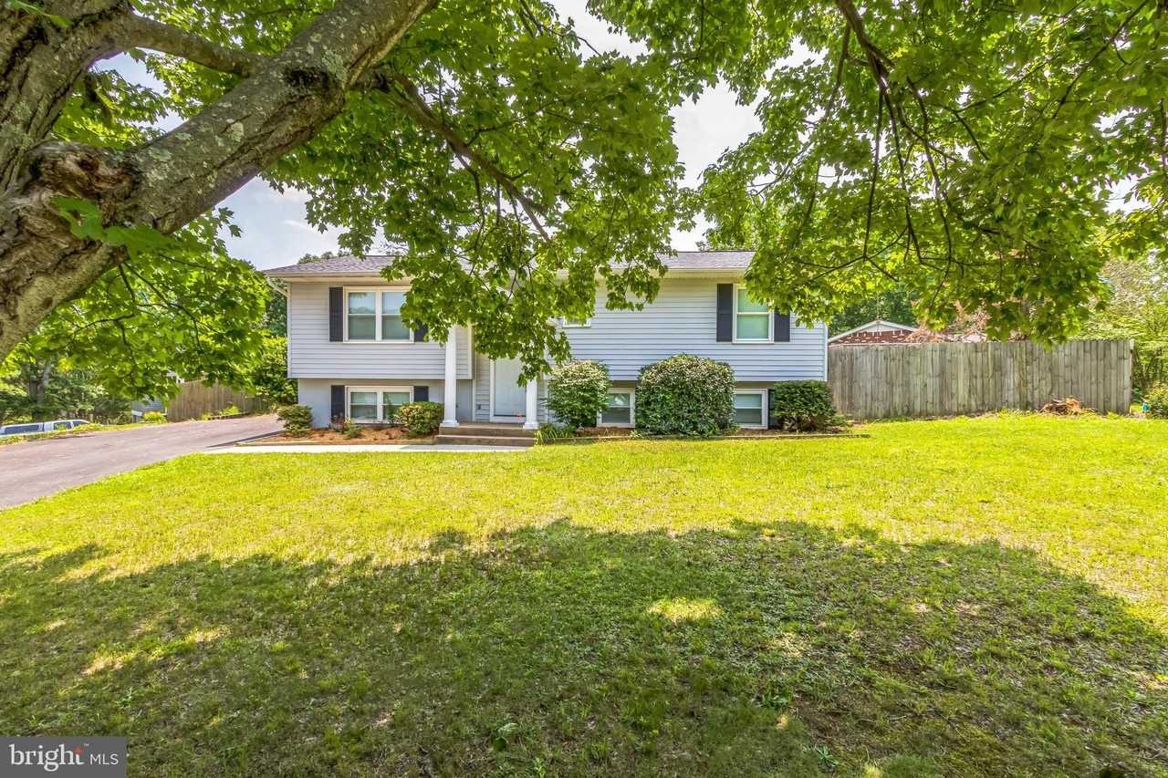 311 Oakridge Dr - Photo 7 of 33