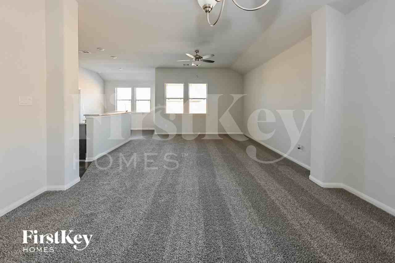 26211 Cooperstown Way - Photo 2 of 15