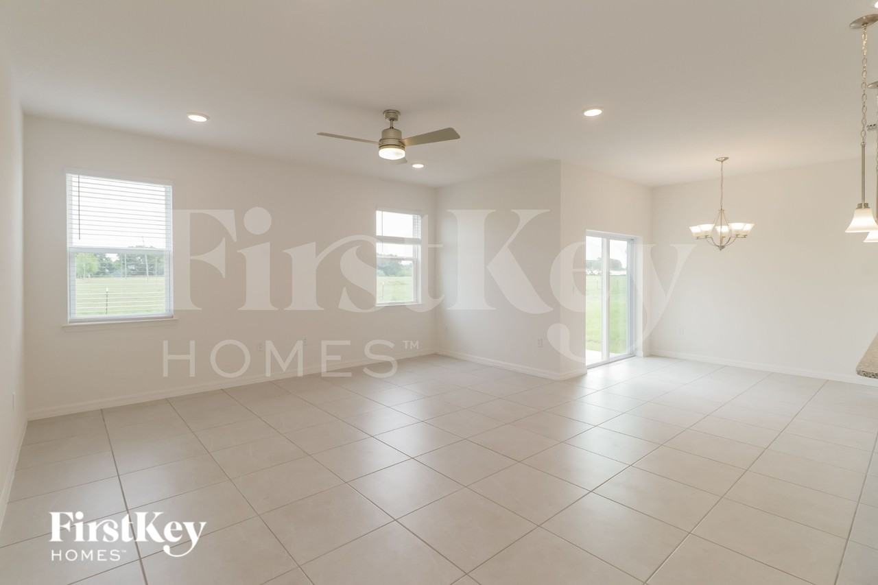 584 Crown Rose Dr - Photo 3 of 16