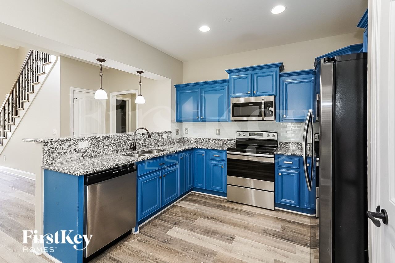 2002 Azalea Ct N - Photo 5 of 15