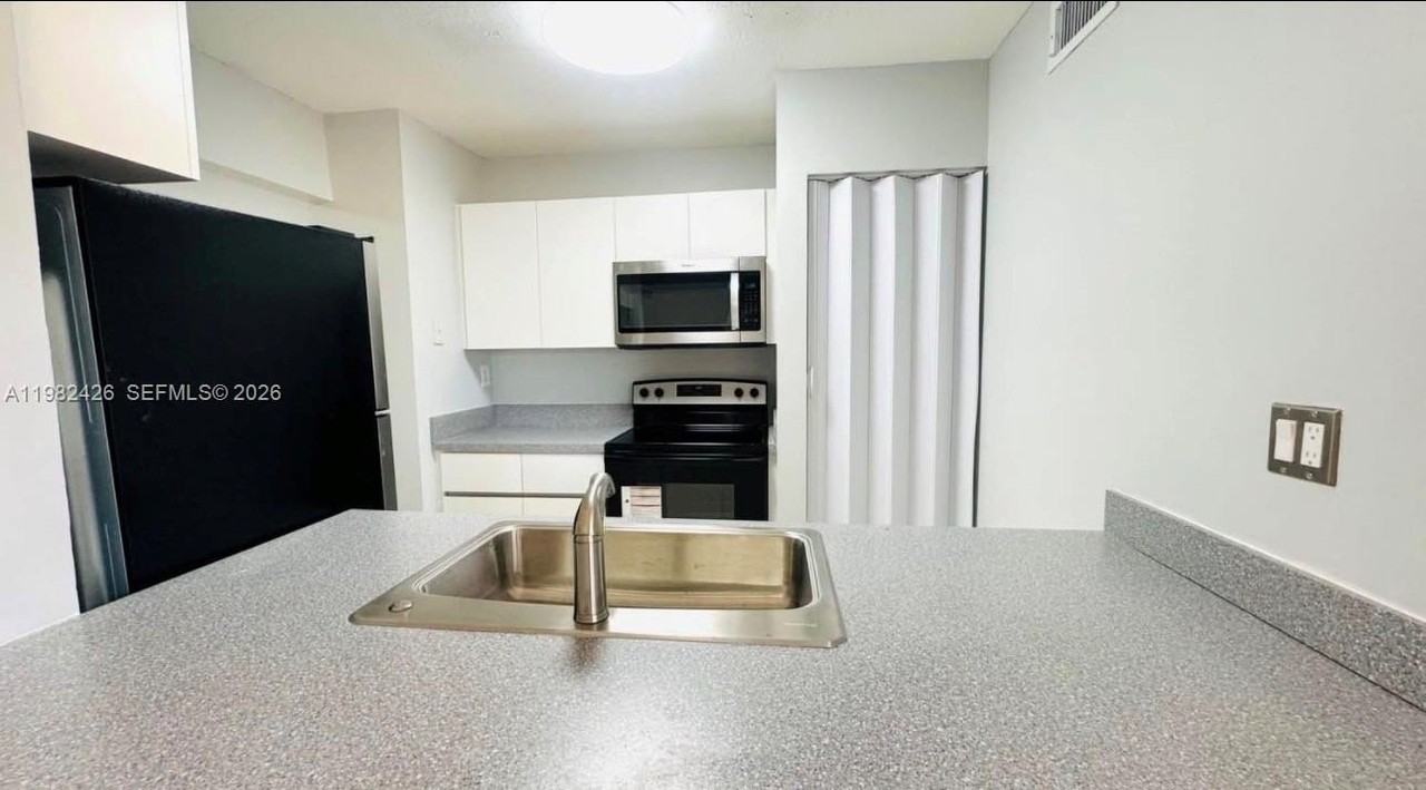 15635 Sw 74th Circle Dr #3 - Photo 2 of 14