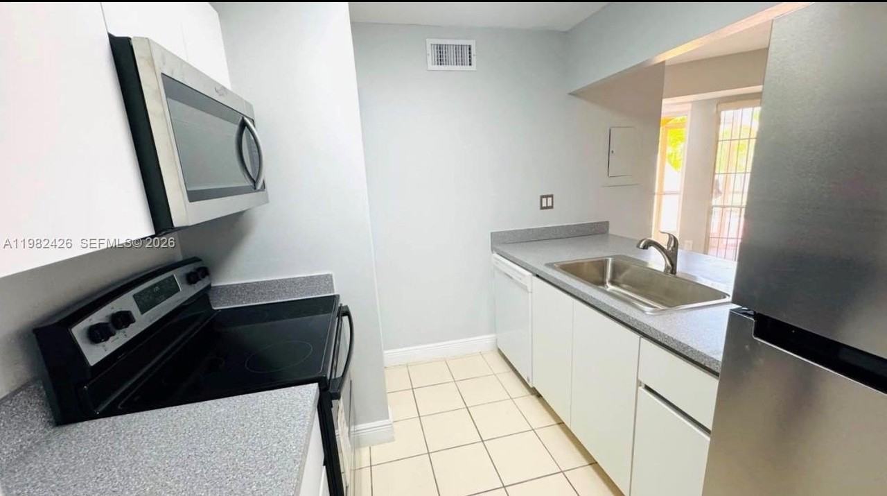 15635 Sw 74th Circle Dr #3 - Photo 3 of 14