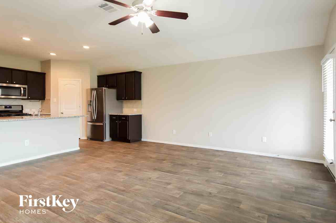 12138 Loch Muick Dr - Photo 4 of 15