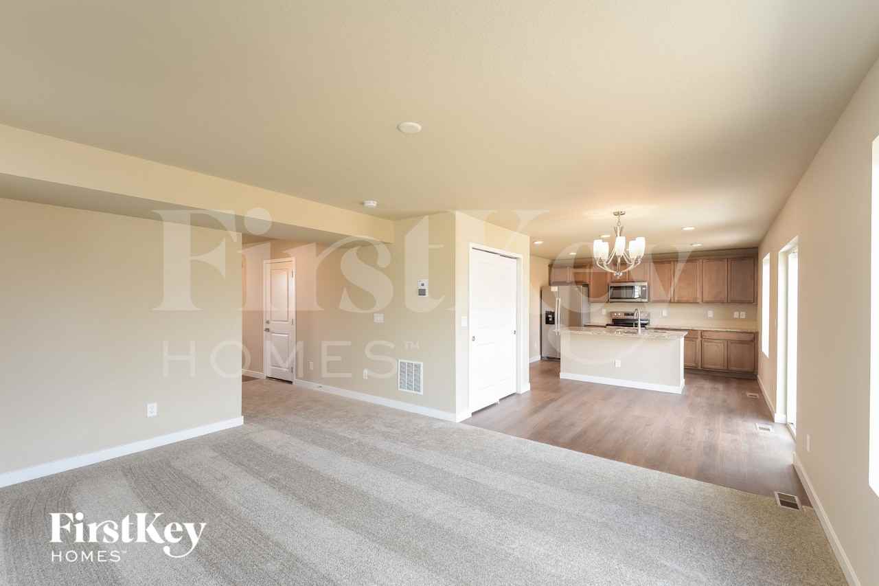 10352 Horton Dr - Photo 3 of 15