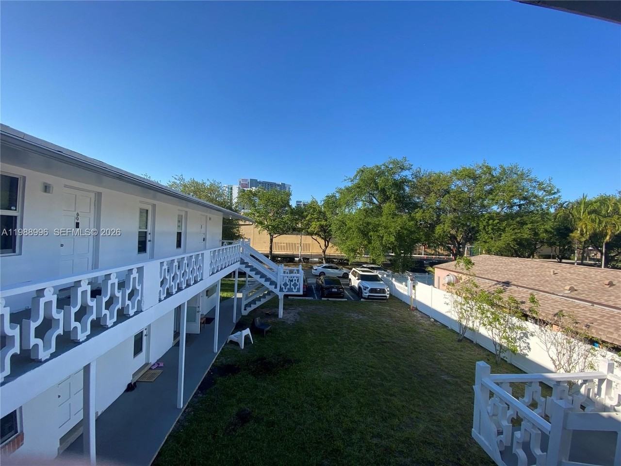 1730 Madison St #6 - Photo 2 of 10