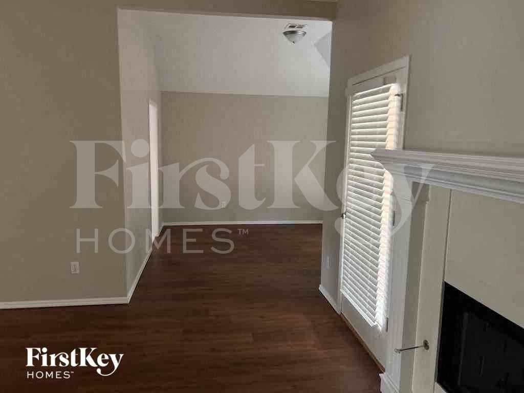 1528 Nw 179th St - Photo 2 of 12