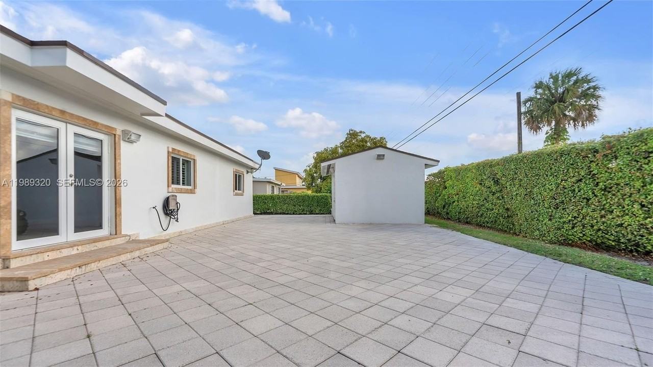 2900 Sw 92nd Ave #2900 - Photo 3 of 50