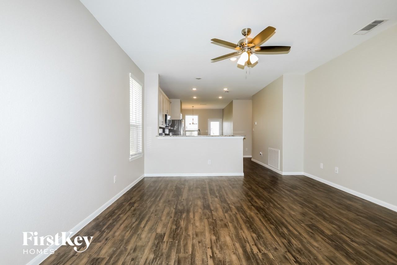 17874 Planted Orchard Dr - Photo 3 of 15