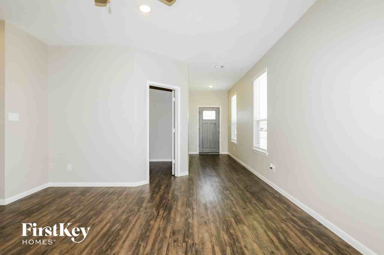 17874 Planted Orchard Dr - Photo 4 of 15