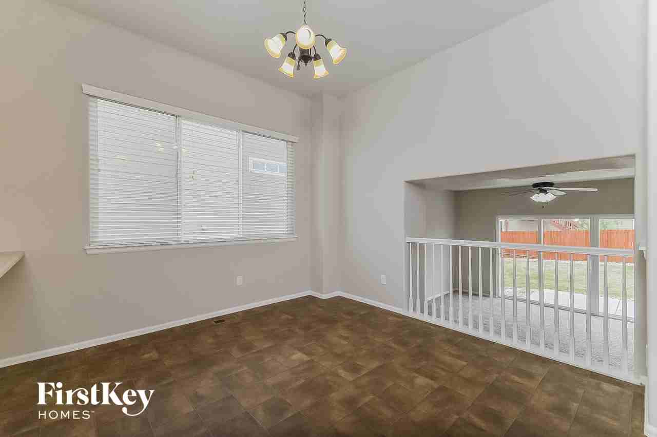 4634 Keagster Dr - Photo 4 of 15