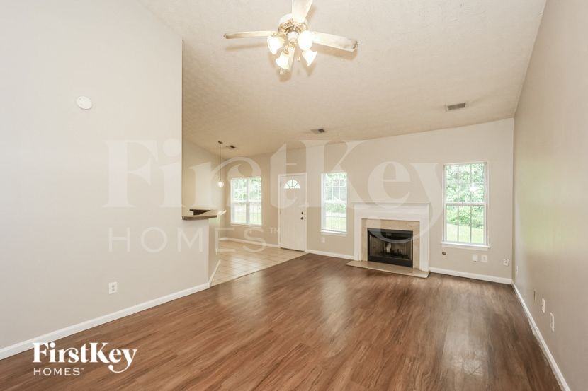 5713 Old Carriage Dr - Photo 3 of 16