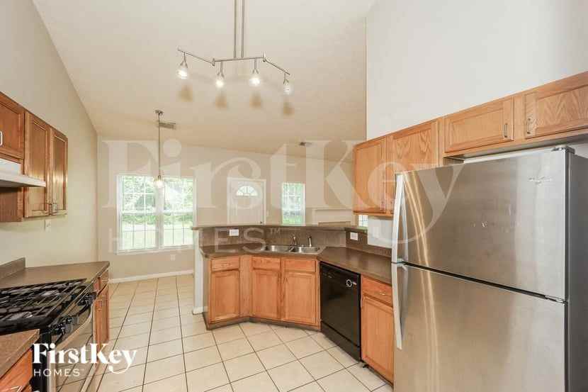 5713 Old Carriage Dr - Photo 6 of 16