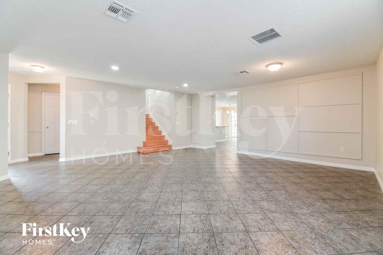 458 Rona Ln - Photo 3 of 15