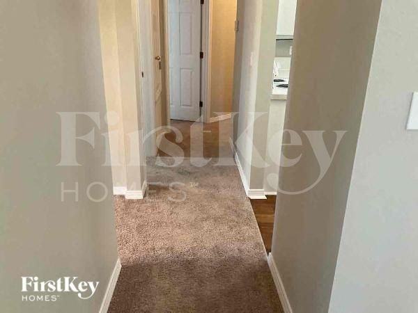 1242 Summit Oaks Dr E - Photo 4 of 10