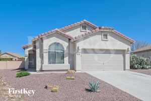 featured image of 5740 W Hayfield St