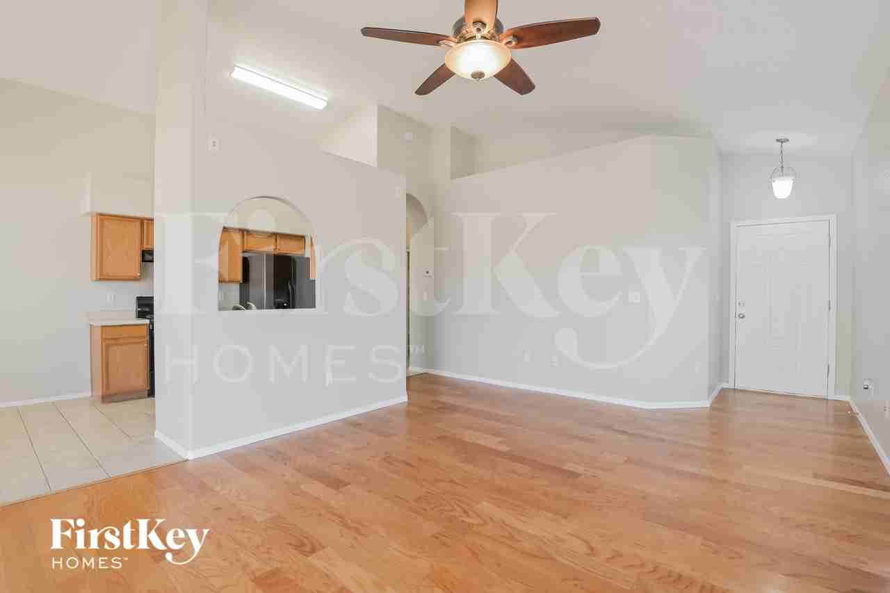 5740 W Hayfield St - Photo 2 of 15