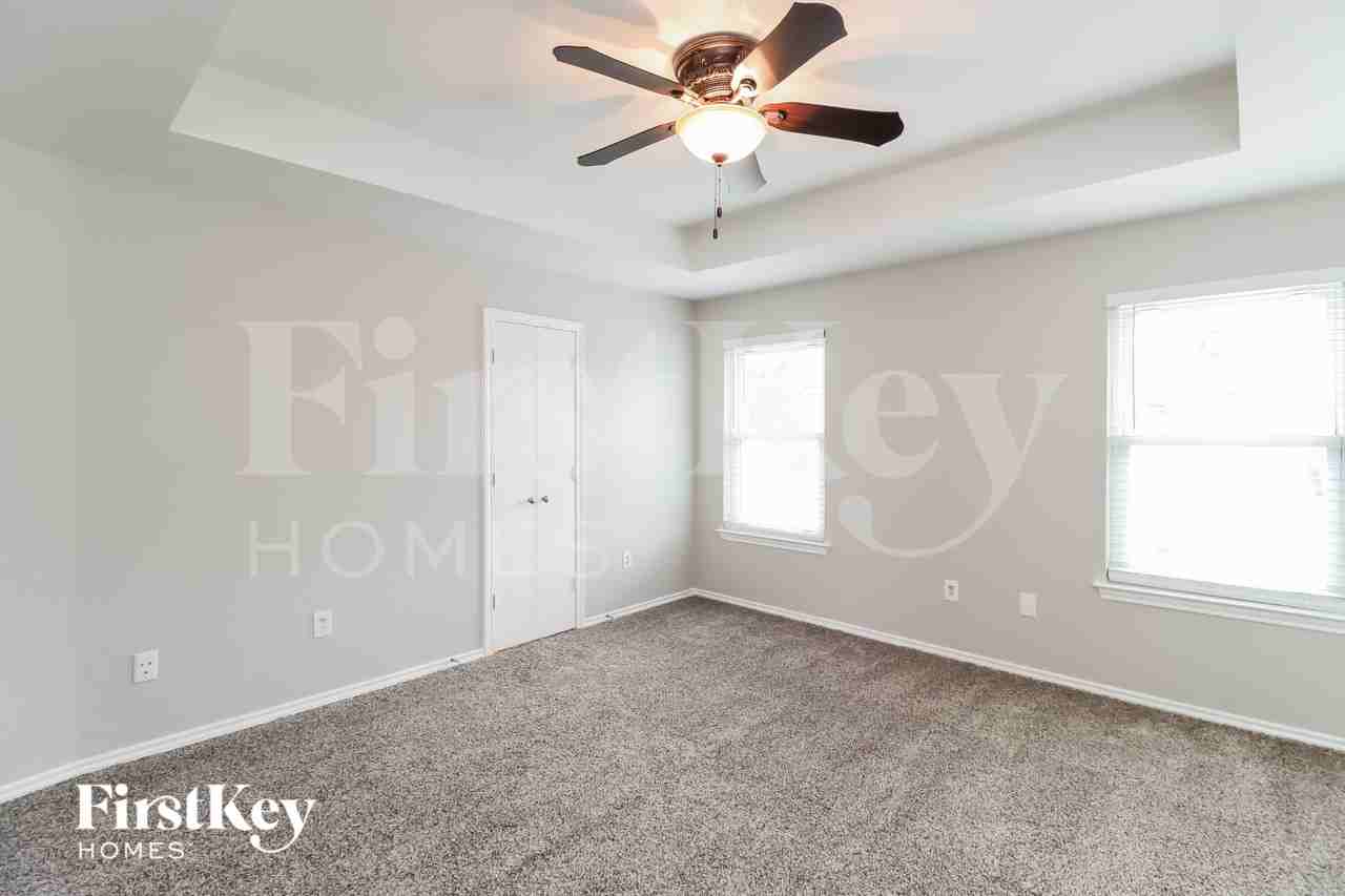 1105 Carrington Ct - Photo 6 of 15