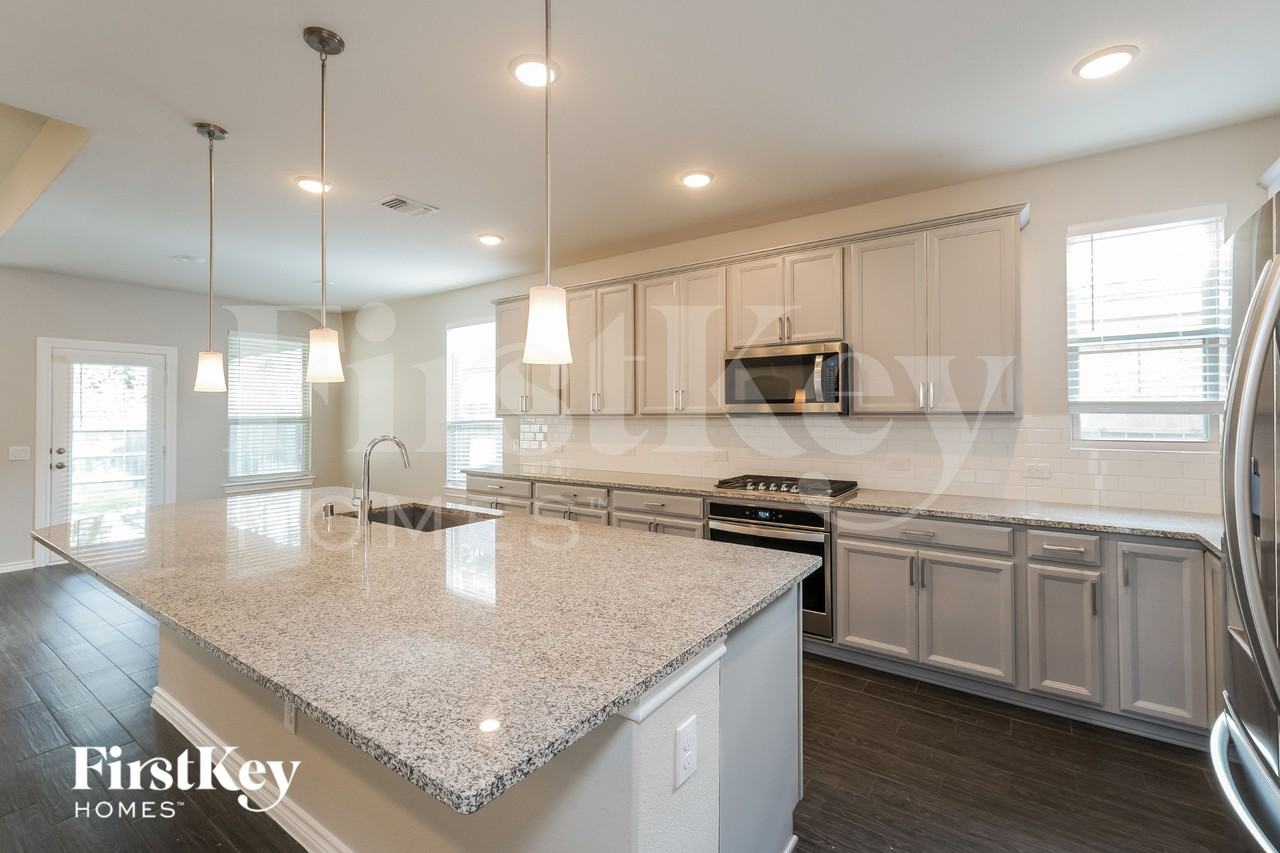 9714 Birdsnest Ct - Photo 6 of 15