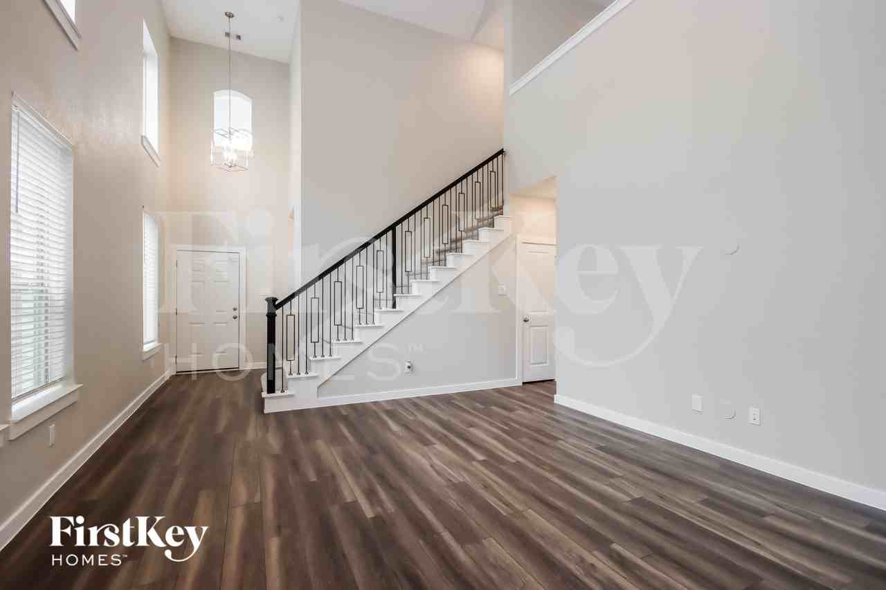 16411 Little Pine Creek Dr - Photo 4 of 15