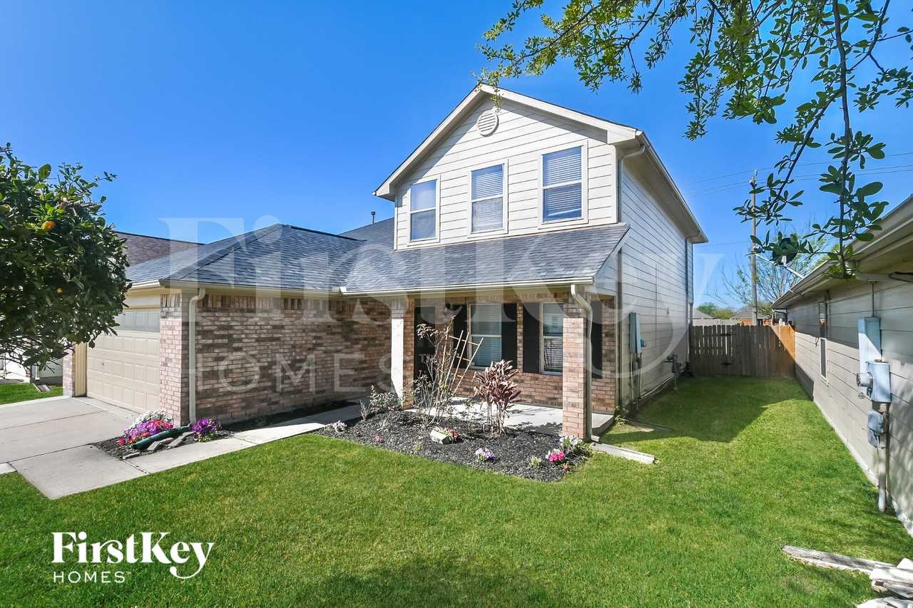 8003 Ginger Park Dr - Photo 2 of 15