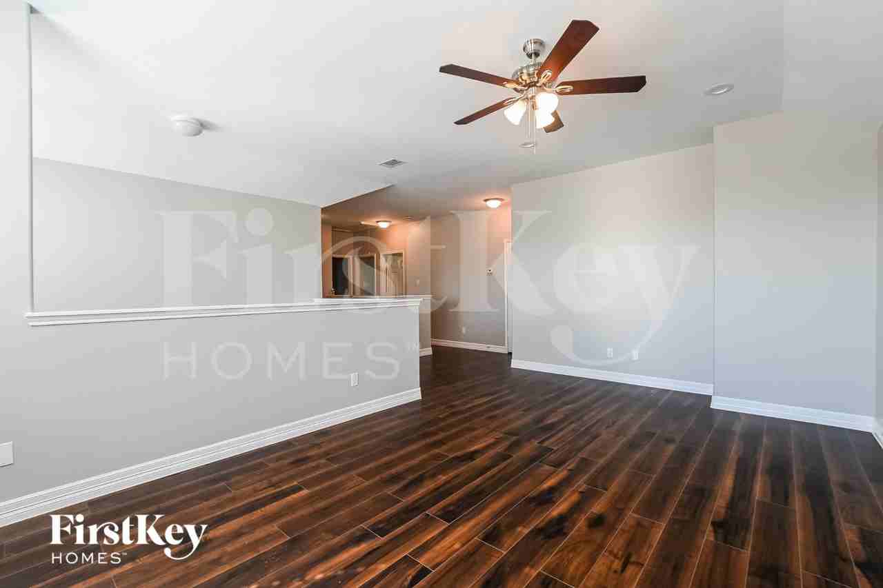 8003 Ginger Park Dr - Photo 7 of 15