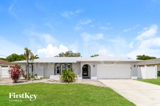 528 Se 17th Ave - Photo 1 of 1